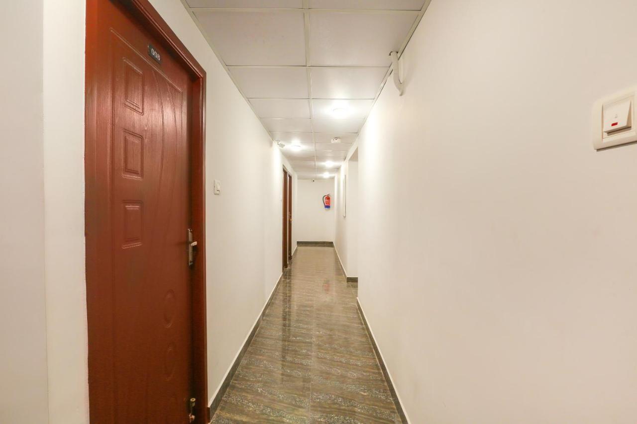 Oyo Grand Residency Near Kasi Talkies