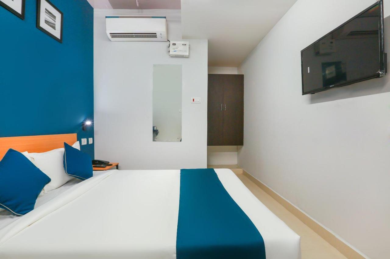 Oyo Grand Residency Near Kasi Talkies Hotel